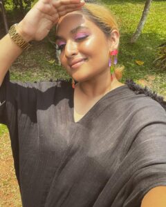 Prayaga Martin Instagram - Sunny day. 🥵 

Earrings @aditi_bhatt 
Kaftan @yashvardhan.india 
Curation @mycupofteaindia 
•
MUA @makeupbymehasantosh 
Assisted by @hairstylesbyjefry