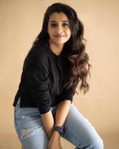 Priya Bhavani Shankar Instagram - Hats’ off to summer 🎩 

📸 @thestoryteller_india 

HMU @alysarhaai_mua