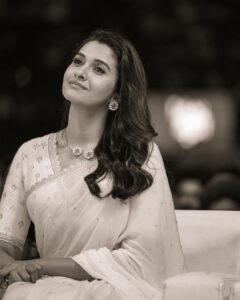 Priya Bhavani Shankar Instagram - Pathu Thala from March 30 ✨ 

PC @arunprasath_photography 
Saree @kavithaguttaofficial 
Jewellery @konikajewellery 
Make up @makeupmaliksam 
Hair @arupre_makeup_artist 
Styling @nikhitaniranjan