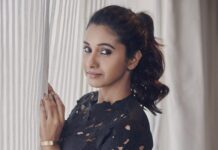 Priya Bhavani Shankar Instagram - Wishing you all an amazing year ahead 🖤 Happy Happy New Year to all of us! 🤗 Outfit:- @Maddermuch Acessories:- @suhanipittie Styling :- @shefalideora_ Assistant:- @Justmahnaz Photography : @arifminhaz Hyderabad,india