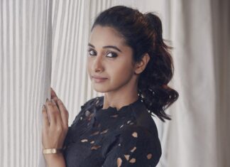 Priya Bhavani Shankar Instagram - Wishing you all an amazing year ahead 🖤 Happy Happy New Year to all of us! 🤗 Outfit:- @Maddermuch Acessories:- @suhanipittie Styling :- @shefalideora_ Assistant:- @Justmahnaz Photography : @arifminhaz Hyderabad,india