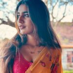 Priya Varrier Instagram - 💛💕✨🌺🍋🍓🦌🦩
