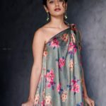 Priya Varrier Instagram - 🌸 Outfit: @designs_by_lis Styling: @styledbysmiji Photography: @jiksonphotography HMU: @neethu_makeupartist Jewellery: @leah_palathinkal
