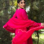 Priya Varrier Instagram - “गुलाबी आँखें”💗 Photographer: @premsampaul Styling: @stylebysmiji Wearing: @kalaakaari HMU: @neethu_makeupartist Styling Assistant: @siraj_saleem_