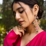 Priya Varrier Instagram - “गुलाबी आँखें”💗 Photographer: @premsampaul Styling: @stylebysmiji Wearing: @kalaakaari HMU: @neethu_makeupartist Styling Assistant: @siraj_saleem_