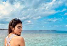 Priya Varrier Instagram - So this is what “Heaven on Earth” looks like!🌊 It’s been such a lovely experience here @dhigalimaldives and special thanks to the amazing team @pickyourtrail for curating the whole trip for me.💙 The water baby in me would be eternally grateful!🐬 Maldives