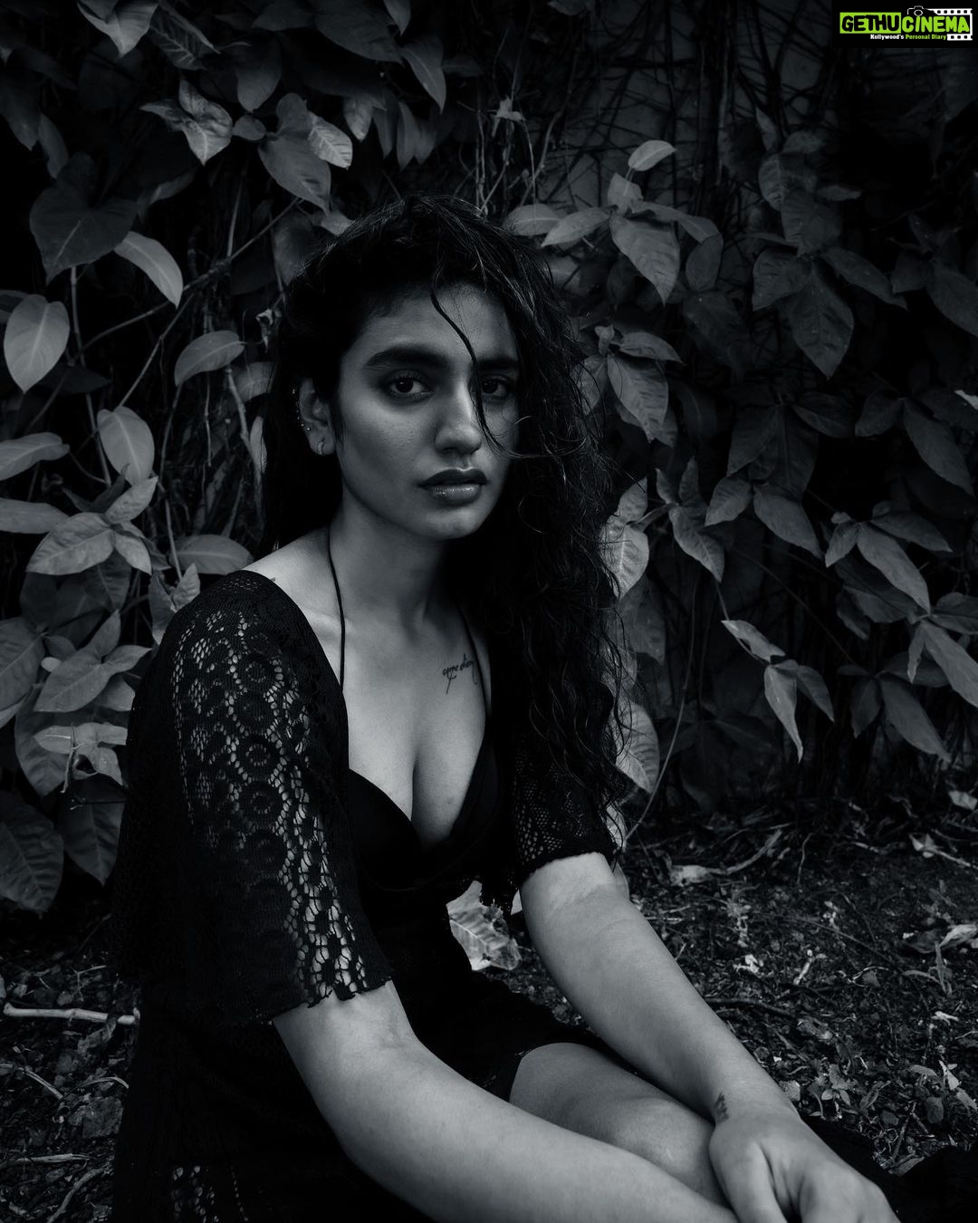 Priya Varrier Instagram - 💣