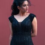 Priyamani Instagram - Life is not always black or white…. But …there’s no harm in wearing it 🖤🖤🖤 Outfit : @majesticbyjapnah Styling : @mehekshetty ❤️❤️ 📸: @tanushkaan MUH : @pradeep_makeup @shobhahawale #mickgotadi #stayblessed #cocktailparty #lovethislook