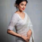 Priyamani Instagram - A woman in a white dress may look calm on the outside but has all the hidden energy and sensuality on the inside 🤍🤍🤍🤍🤍 Saree : @varunchakkilam Styling : @stylebyannapurna Jewellery : @thetrinkaholic 📸 : @they_call_me_keshu MUH: @pradeep_makeup @shobhahawale Personal assistant: @prasad_idiot #custodyfromtoday #whitesareelove