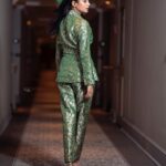 Priyamani Instagram – Green is neither attention seeking nor boring πππ
Itβs the perfect balance πππ
For Filmfare2023β¦
Outfit : @ziplinemade
Styling : @theitembomb ππ
πΈ: @v_capturesphotography β€οΈ
MUH : @pradeep_makeup @shobhahawale
#filmfare2023 #gogreenπ #lovinglifeπ