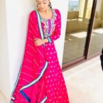 Priyamani Instagram - To all the incredible women in the world ….shine on ..not just today but every single day ❤️❤️❤️ Happy women’s day!!! MUH : @beautylairsalon 📸: @shaneemz ❤️ @aster_hospital #womensdaycelebrations🎀💄💅👛👗👠 Dubai, United Arab Emirates