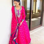 Priyamani Instagram - To all the incredible women in the world ….shine on ..not just today but every single day ❤️❤️❤️ Happy women’s day!!! MUH : @beautylairsalon 📸: @shaneemz ❤️ @aster_hospital #womensdaycelebrations🎀💄💅👛👗👠 Dubai, United Arab Emirates