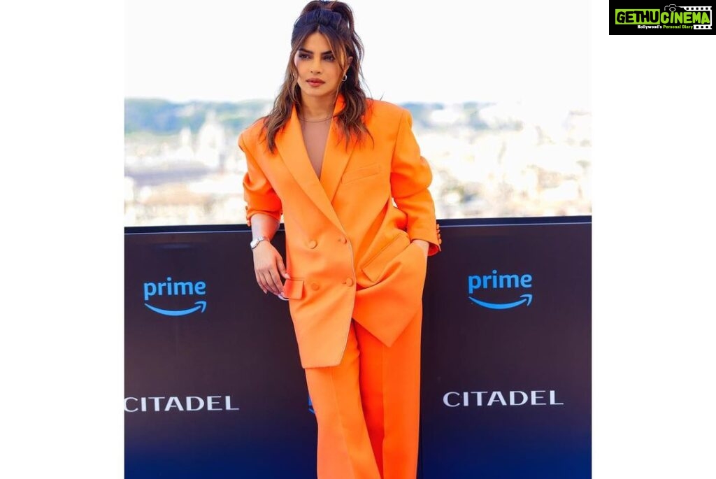 Priyanka Chopra Instagram - When In Rome… 🧡 Rome, Italy