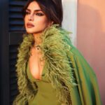 Priyanka Chopra Instagram - Roman holiday 💚 📸: @nicolasgerardin Rome, Italy