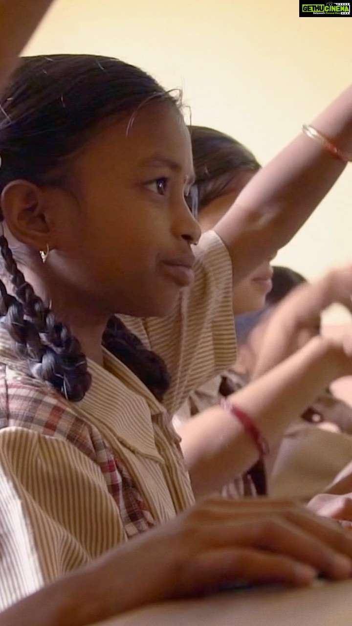 Priyanka Chopra Instagram - What would you like to be when you grow up… it’s a simple innocent question and one that has many answers, each filled with aspiration and hope. But sadly, it doesn’t apply to every young girl. Today, 1 in 4 girls aged 15-19 are not in education & training centres or employed… their aspirations are a distant dream. But, as always… we can help. Proud to announce this #InternationalWomensDay Max Factor is partnering with @unicef by supporting the SKILLS4GIRLS programme, an initiative aimed at lighting the way for thousands of girls by giving them the skills they need to succeed. Worldwide the programme aims to reach 11.5 million girls in more than 30 countries. This initiative will bring opportunities in Science, Technology, Engineering and Mathematics in underpriveledged areas. For more Information visit the link in my bio. @maxfactor