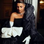 Priyanka Chopra Instagram – First Monday in May @maisonvalentino @bulgari @rebeccacorbinmurray 📸: @nicolasgerardin New York, New York