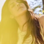 Priyanka Chopra Instagram - POV: You see the beautiful Santa Monica Mountains in Topanga, on a particularly hot day, and everything around was in full bloom (thanks to the crazy rain this year in SoCal 😋) That’s the story behind the pictures we shot for @thezoereport 💕 😉 Story link in bio. 📷: @laurendukoff Topanga, California