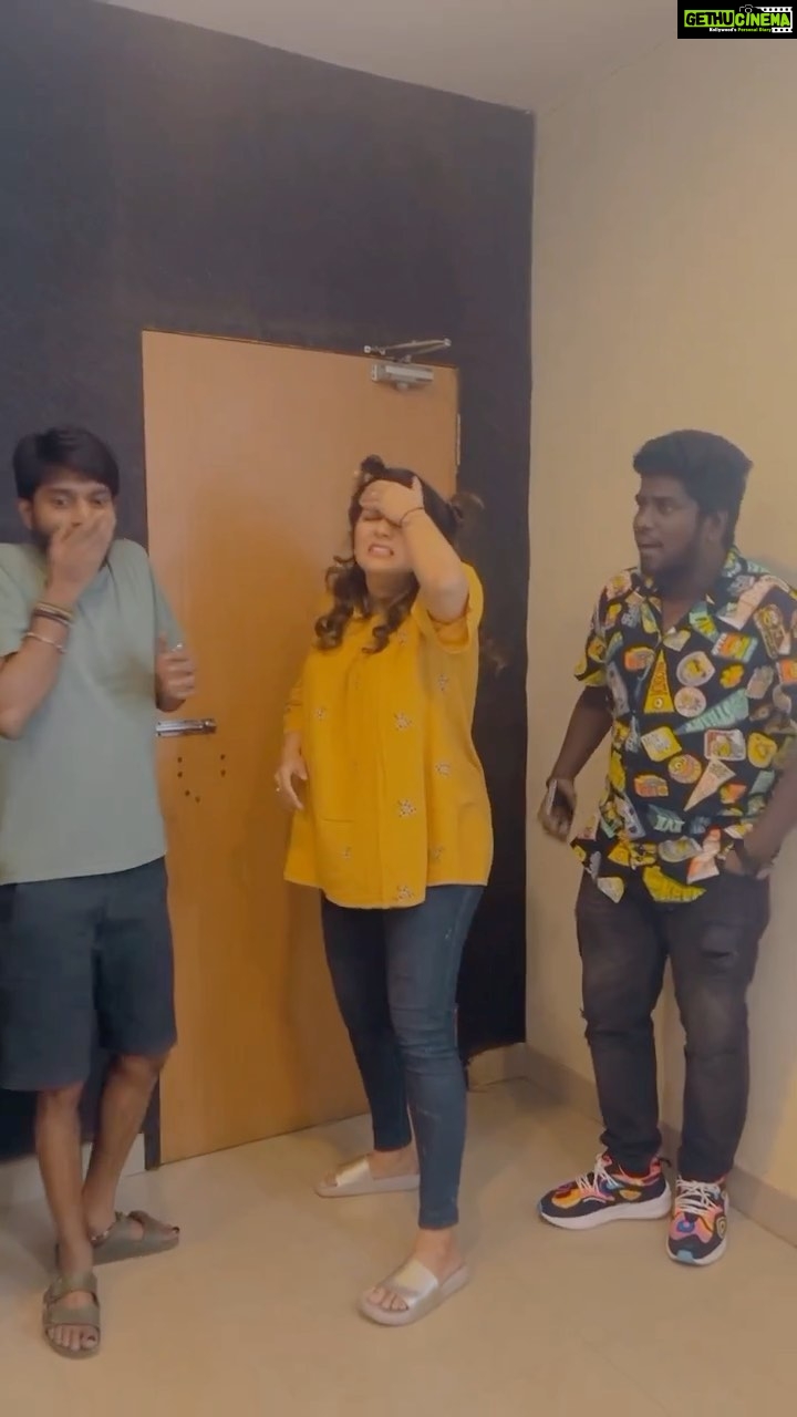 Priyanka Deshpande Instagram - HaAaaah Aaahh Aaahhh 🤣🤣 . . . #shootlife #shootdiaries #byebye2022 #stayingalive #2023 #herewecome