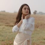 Priyanka Mohan Instagram – 🍂

Photos @vasanthphotography 
Styled by @stay__slay 
M&H @kalwon_beauty