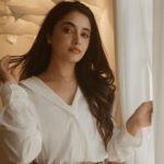 Priyanka Mohan Instagram – 🤎

📸 @vasanthphotography 
M&H @kalwon_beauty 
Styling @stay__slay