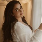 Priyanka Mohan Instagram – 🤎

📸 @vasanthphotography 
M&H @kalwon_beauty 
Styling @stay__slay
