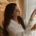 Priyanka Mohan Instagram – 🤎

📸 @vasanthphotography 
M&H @kalwon_beauty 
Styling @stay__slay
