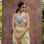 Priyanka Mohan Instagram – All that magic in the frame💫 

Styled by @pallavi_85 @openhousestudio.in 
Outfit @shopverb 
Jewellery @mykreshya 
M&H @kalwon_beauty @puii_c_ammy 
📸 @hunar.daga