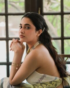 Priyanka Mohan Instagram - All that magic in the frame💫 

Styled by @pallavi_85 @openhousestudio.in 
Outfit @shopverb 
Jewellery @mykreshya 
M&H @kalwon_beauty @puii_c_ammy 
📸 @hunar.daga