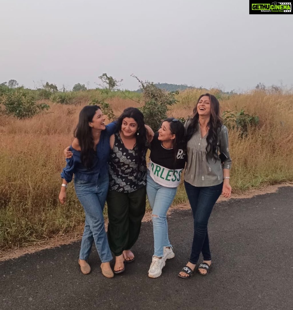 Priyanka Mondal Instagram - #btscollection of “অলক্ষীS in GOA” Coming this January only on @klikk.tv OTT platform Do subscribe & watch the series & share your feedback ♥️