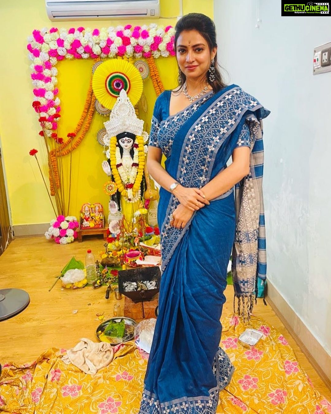 Priyanka Mondal Instagram - Saraswati pujo 2023 #priyankamondalofficial Pathshala. Institute of Performing Arts and Fitness