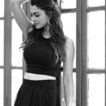 Priyanka Mondal Instagram - Monochromatic 🖤🤍 📷 - @koustavdutta1712 🔗 - @rudrakshprnads #photo #monochrome #monochromatic #monochromephotography #monochromaticphotography #foryou #foryoupage #trending #explorepage #instagram #priyankamondal #priyankamondalofficial The Common Room
