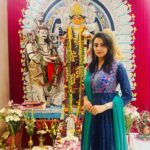 Priyanka Mondal Instagram - May Ma bless us all with the right spirit. Meeting my wonderful friends at @abhijitpl2 's Annapurna Puja