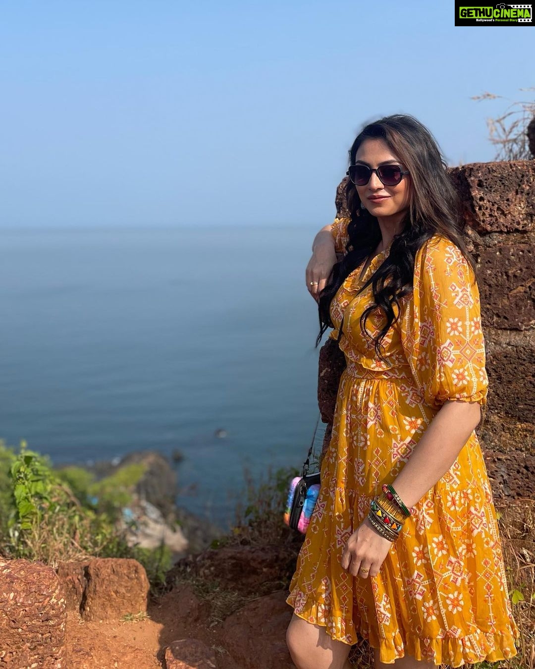 Priyanka Mondal Instagram - Behind the shooting #Titash #olokkhisingoa shooting Do watch the series in @klikk.tv app Goa