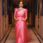 Priyanka Nair Instagram - Time to sparkle ✨ 📸 @abinprasad_cherthala Costume - @poonolilsilks Makeup and hairstyle - @mukeshmuralimakeover #bridalattire #saree #priyankanair