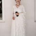 Priyanka Nair Instagram - Happy white hour 🤍 📸 @anzar_gvr #white #priyankanair #instapic #instagram
