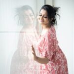 Priyanka Nair Instagram - Acting is magical.Change your look and your attitude, and you can be anyone. #priyankanair #reflection #selflove #instaday 📸 @alwinmalayattoor Mua and styling - @elsamma_johnson_