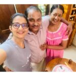 Priyanka Nair Instagram - സന്തോഷ ജന്മദിനം അച്ഛൻ കുട്ടിക്ക് ❤️ #happybirthdayacha #birthdaywishes #birthdaycelebration #instagram @priyada_nair @muraleedharan715 @ponnammamuraleedharan