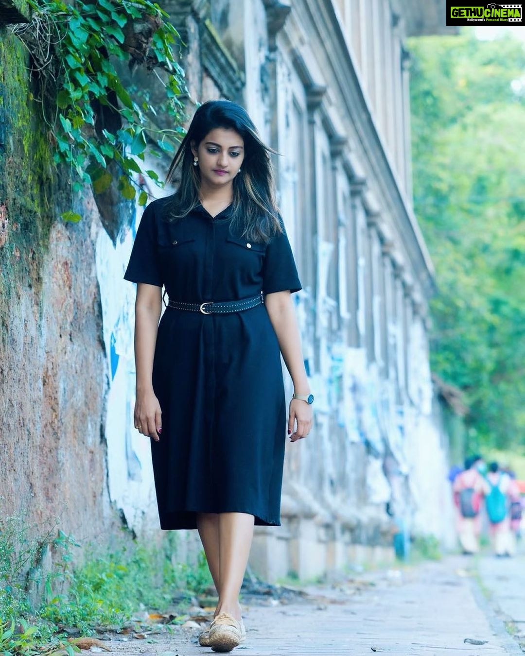 Priyanka Nair Instagram - Good morning ♥️ #morningvibes #instagram #instafashion #priyankanair 📸 @shalupeyad