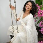 Priyanka Nair Instagram - Colors are the smiles of nature 📸 @missindia_tvm #whitelove #priyankanair