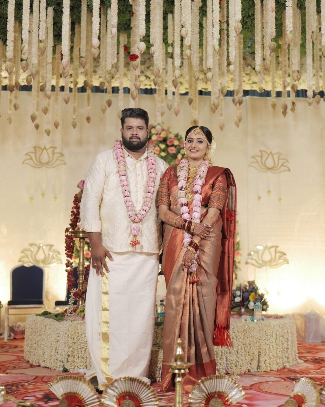 Priyanka Nair Instagram - Priyada and Ajesh ♥️ @priyada_nair Makeup and hairstyle - @_sumathefacechanger_ ♥️♥️♥️ @happy_weddings_events @crystalconvention
