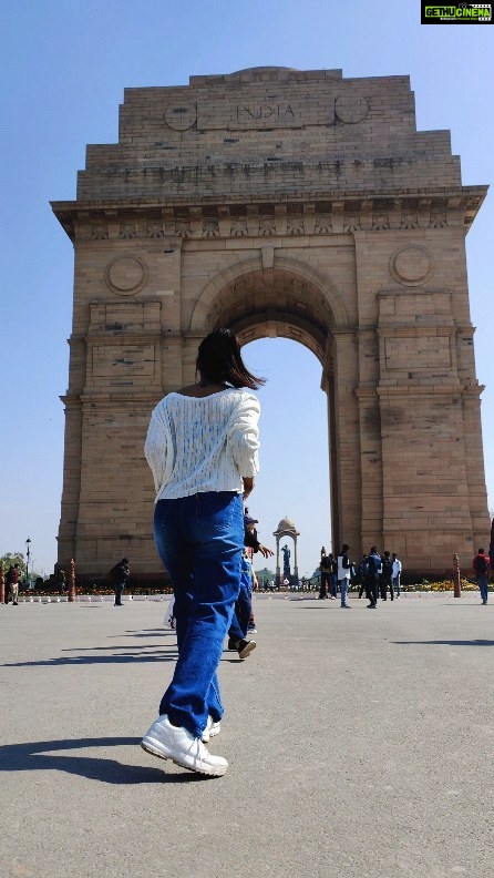Priyanka Ruth Instagram - India gate 💫 . . . #indiagate #delhi #instagood #instareels #instgram #reekarofeelkaro #trendingreels #training #saipriyankaruth