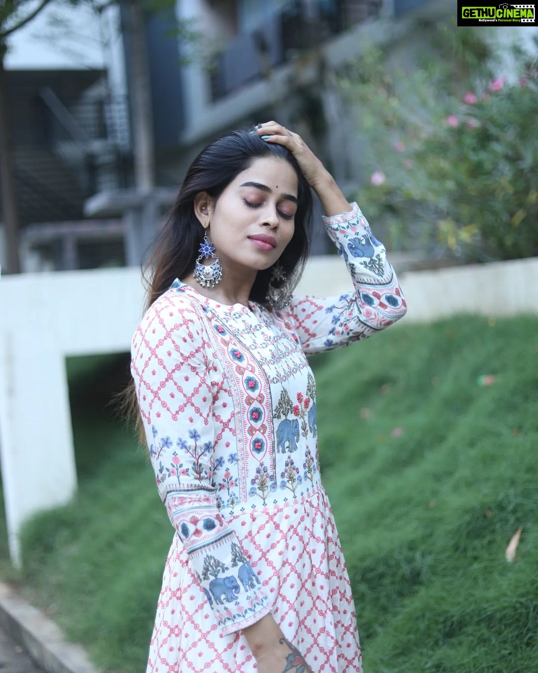 Priyanka Ruth Instagram - ❤️ . . @sharada.shivaji #postivevibes #sareelove #keepsmiling #instagood #instadaily #instaphoto #saipriyankaruth