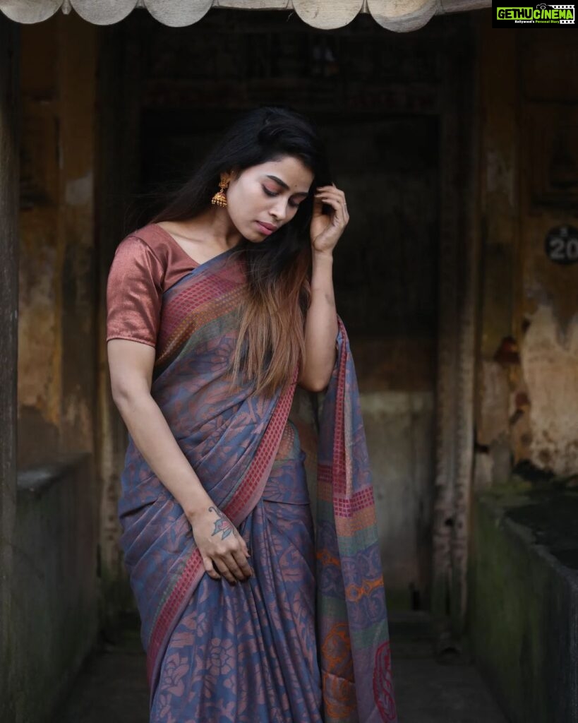 Priyanka Ruth Instagram - Saree love ❤️ . . @sharada.shivaji #postivevibes #sareelove #keepsmiling #instagood #instadaily #instaphoto #saipriyankaruth