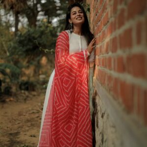 Priyanka Ruth Instagram - happiness is what you are
Not what you have 💫
.
📸@snipershotphotography 

wearing @labelkamra

.
#photoshoot #photography #loveyourself #behappy #bekind #saipriyankaruth