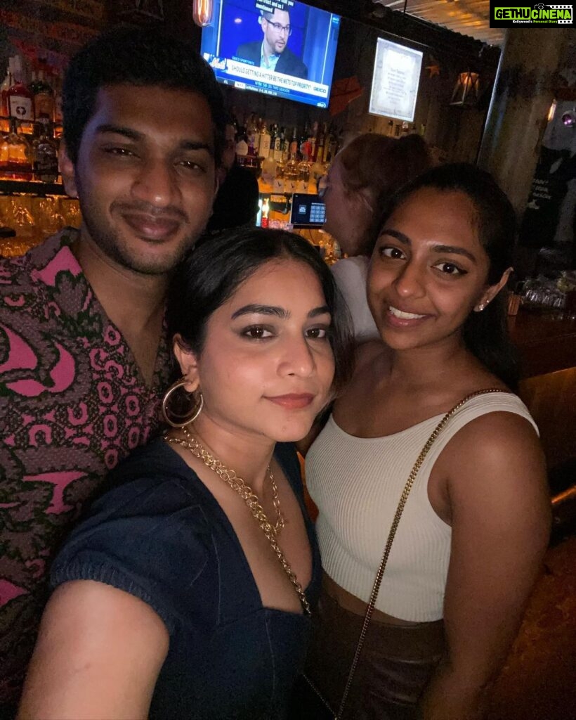 Punarnavi Bhupalam Instagram - “Co ma wisieć, nie utonie”. I was on the waiting list to see rani play, I wasn’t expecting to see her in NY but my dearest brother found us tickets and truly made my day. Love you Broski x This is Hania rani, an artist I cherish. (le) poisson rouge