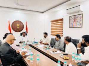 R. K. Suresh Instagram - Yesterday we had a meeting with honorable L murgan ji mos Minister of State for Animal Husbandry, Dairying and Fisheries ,information & broadcasting minister of india .