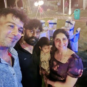 R. K. Suresh Instagram - Had a great time with @actorvijaysethupathi @singerkrish @iam_sjsuryah in myskin anna birthday 🎂 
@actorrksuresh #isharyasuresh
