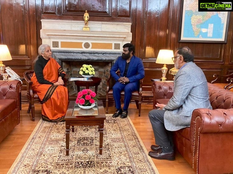 R. K. Suresh Instagram - Met our honourable finance minister Nirmala Sitharaman ji . Thanku for your valuable time madam 🙏 along with @SathyaJyothi sir #tamilnaduproducercouncil