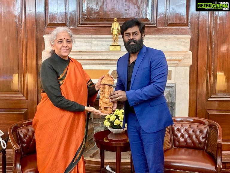R. K. Suresh Instagram - Met our honourable finance minister Nirmala Sitharaman ji . Thanku for your valuable time madam 🙏 along with @SathyaJyothi sir #tamilnaduproducercouncil