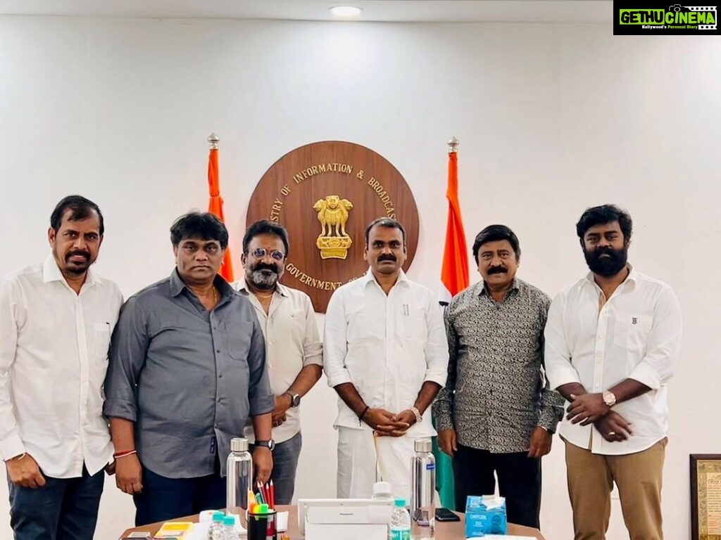 R. K. Suresh Instagram - Yesterday we had a meeting with honorable L murgan ji mos Minister of State for Animal Husbandry, Dairying and Fisheries ,information & broadcasting minister of india .